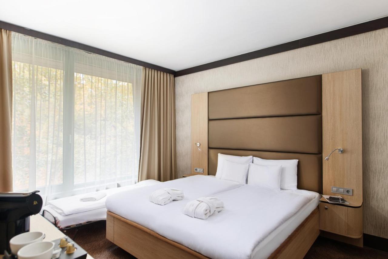 Portobello Wellness & Yacht Hotel Esztergom Eksteriør billede