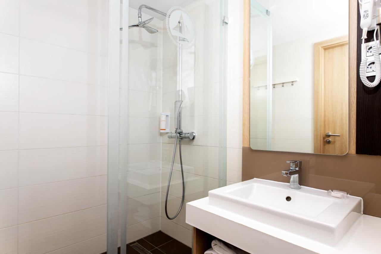 Portobello Wellness & Yacht Hotel Esztergom Eksteriør billede