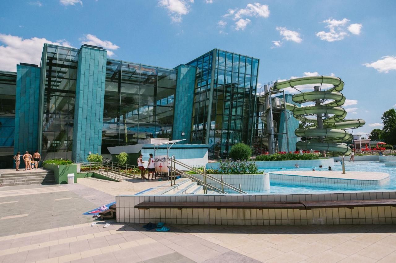Portobello Wellness & Yacht Hotel Esztergom Eksteriør billede
